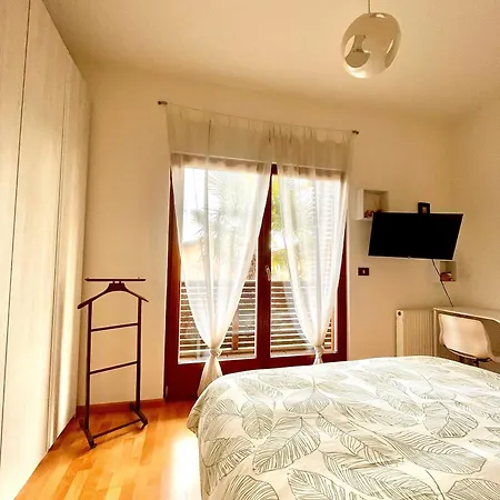 La Dimora Homestay *