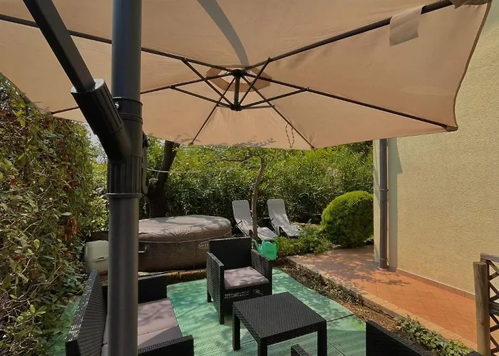 La Dimora Homestay *